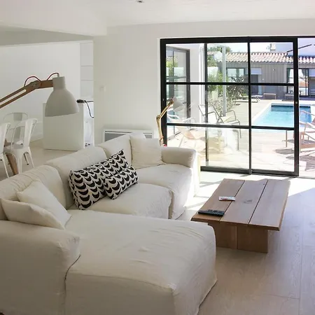 Les Portes-en-re Sleeps 6 With Pool Villa Les Portes-en-Re